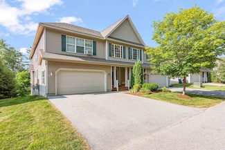 38 Indigo Ln, Essex Junction, VT 05452