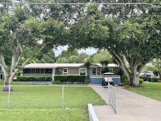 5705 NE 3rd Ln, Okeechobee, FL 34974