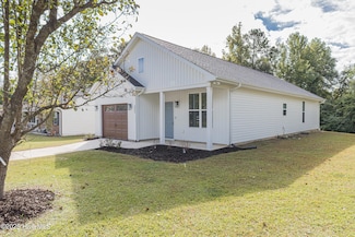 111 Hampton Ct, Jacksonville, NC 28546