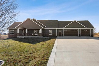 2742 and 2741 Pack Court Dr, Williamsburg, IA 52361