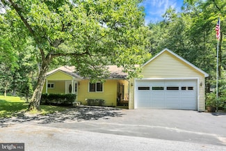 36 Meadow Grove Rd, Newport, PA 17074