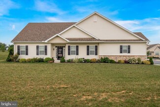 127 Rose View Dr, West Grove, PA 19390
