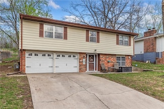 5653 N Tullis Ave, Kansas City, MO 64119