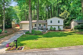 5341 Tall Oak Dr, Marietta, GA 30068