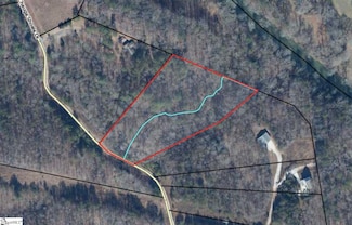 161 Chauga Shoals Dr, Westminster, SC 29693