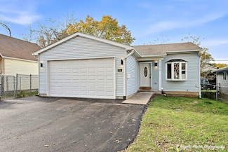 516 Arbor Dr, Round Lake Park, IL 60073