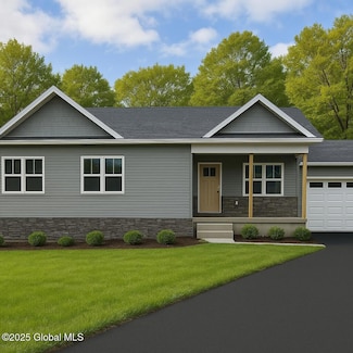 65 King Rd, Saratoga Springs, NY 12866