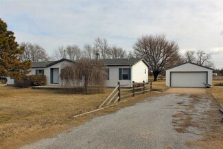 5506 Cambridge Rd, Clearwater, KS 67026