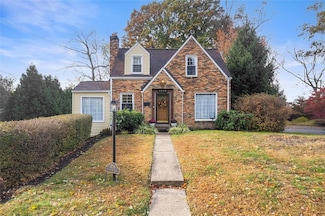 5716 Valleyview Dr, Bethel Park, PA 15102