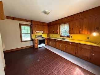 1143 Beacon St Unit 1, Newton Highlands, MA 02461