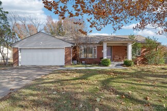 2415 S Urbana Ave, Tulsa, OK 74114