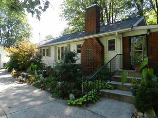 2621 S Milton Dr, Bloomington, IN 47403