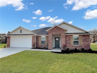 575 Canada Dr, Farmington, AR 72730