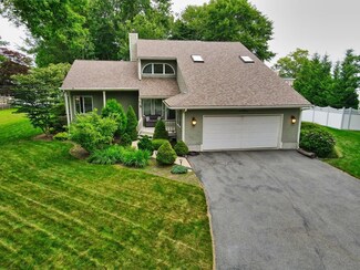 78 Harrington Ln, Somerset, MA 02726