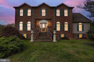 8812 S Susquehanna Trail, Port Trevorton, PA 17864