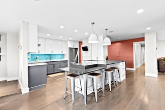50 Longwood Ave Unit 1016-1017, Brookline, MA 02446