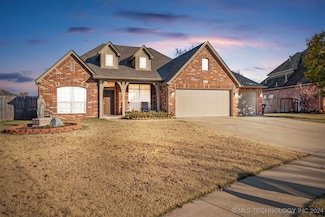 2905 S Tamarack Ave, Broken Arrow, OK 74012