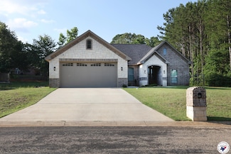 705 Willow Oak Dr, Atlanta, TX 75551