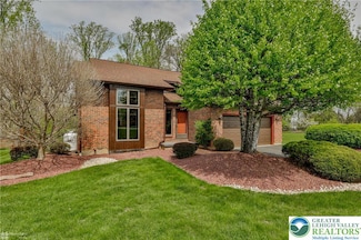 1208 Rone Dr, Wind Gap, PA 18091