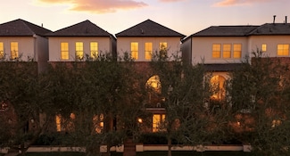 704 Paige St, Houston, TX 77003