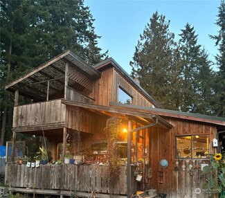 121 E Kinkaid St, Port Hadlock, WA 98339