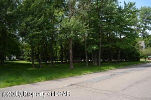 155 Coxe St, Hazleton, PA 18201