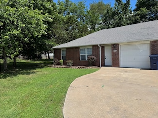 2154 Kristy Ln, Siloam Springs, AR 72761