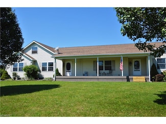 1401 Footville Richmond Rd E, Jefferson, OH 44047