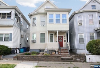 80 Russell St, Clifton, NJ 07011
