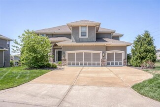 9502 W 164th Ct, Overland Park, KS 66085