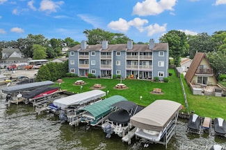 52 N Pistakee Lake Rd Unit 4, Fox Lake, IL 60020