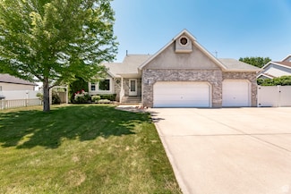 1396 Banbury Dr, Syracuse, UT 84075