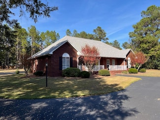 1854 Lakewood Dr SE, Cairo, GA 39828