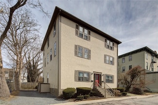 26 Brinley St Unit 2, Newport, RI 02840
