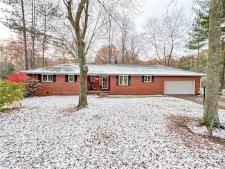 256 Warner Rd, Hubbard, OH 44425