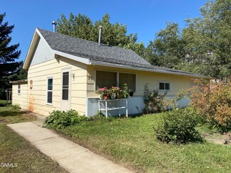 210 6th St N, New Salem, ND 58563