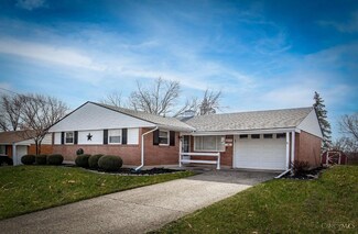 877 Tivoli Ln, Cincinnati, OH 45246
