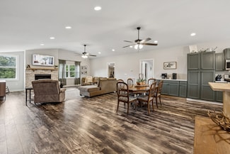 13 Grisham Hollow Ln, Elmwood, TN 38560