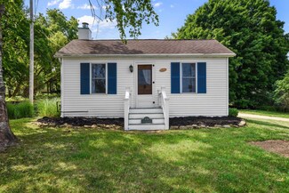 934 Fountain St, Mineral Point, WI 53565