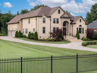 2381 River Rd, Murfreesboro, TN 37129