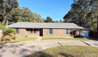 6910 Cornelius Ln, Pensacola, FL 32505