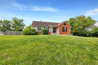 1091 Harness Dr, Saint Charles, MO 63304