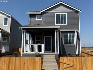 1205 Parkside Ave, Woodburn, OR 97071