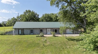 20373 W 327th St, Paola, KS 66071
