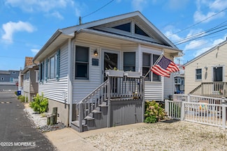 120 W Chadwick Way, Lavallette, NJ 08735