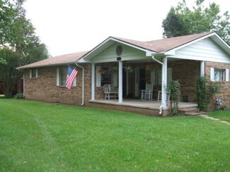 4950 Mount Helen Rd, Allardt, TN 38504