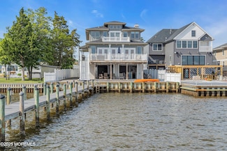 193 Bay Stream Dr, Toms River, NJ 08753