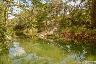 260 Moore Ln, Vanderpool, TX 78885