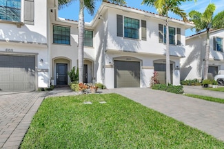 6013 Woods Edge Cir, Riviera Beach, FL 33410