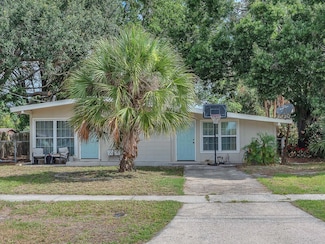 4425 W Bay Ave, Tampa, FL 33616